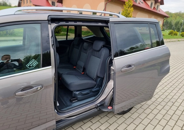 Ford Grand C-MAX cena 32900 przebieg: 141000, rok produkcji 2011 z Mogilno małe 497